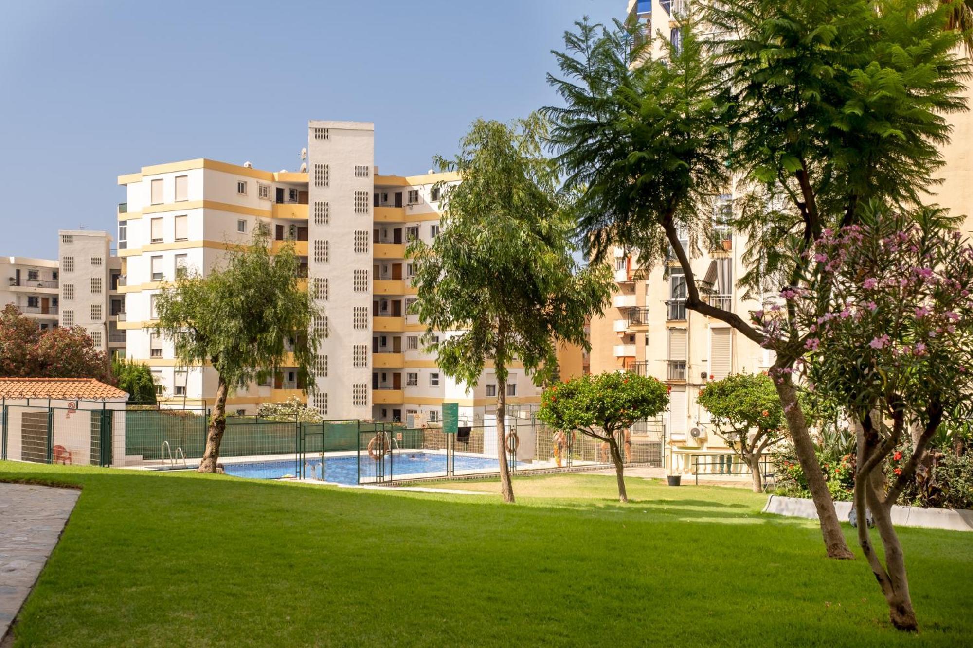 Estudio Con Piscina Apartment