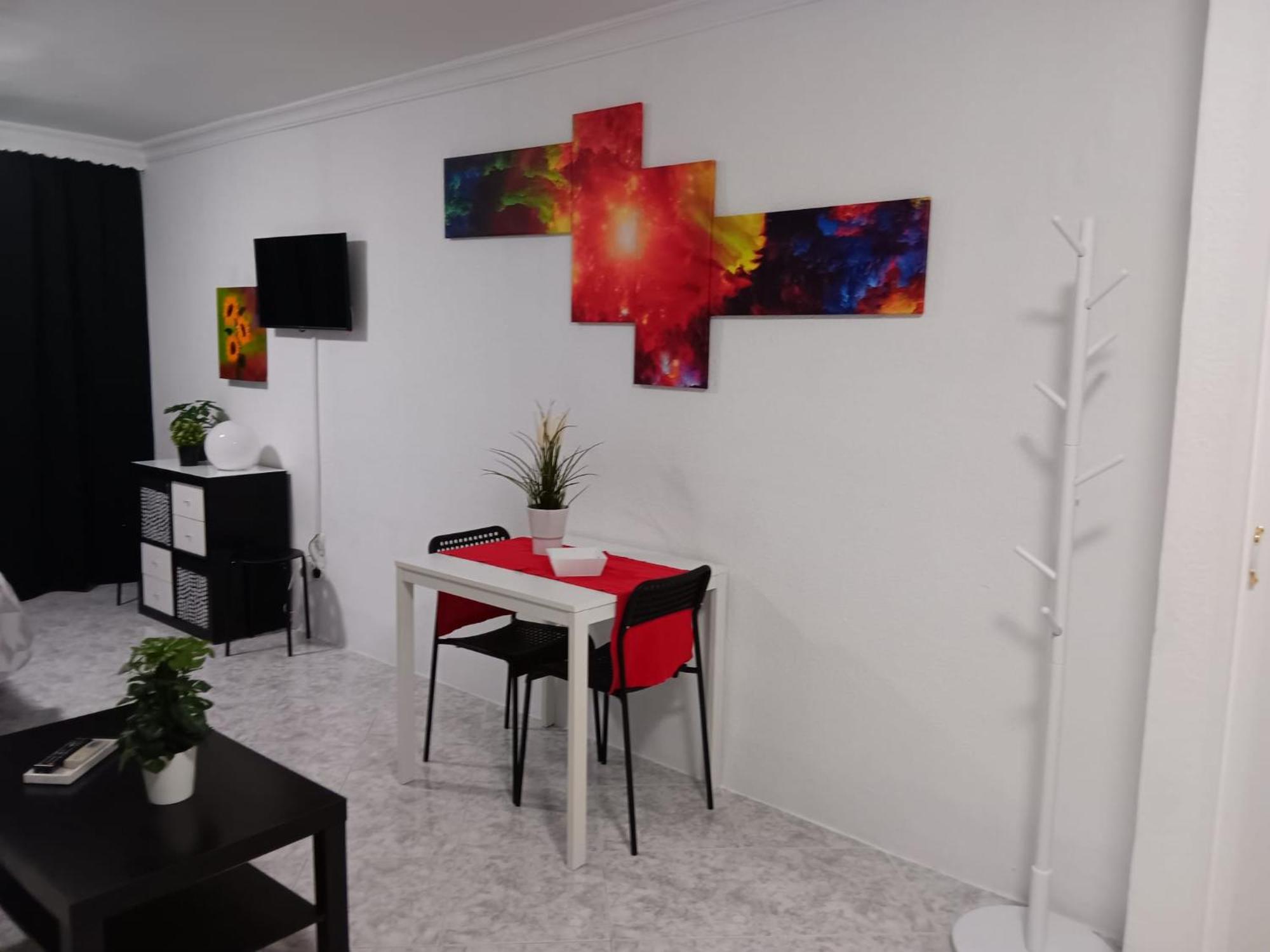 Estudio Con Piscina